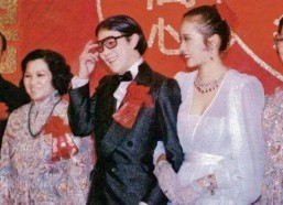 哑妻不做笼中雀,不做笼中雀，绽放独立光芒